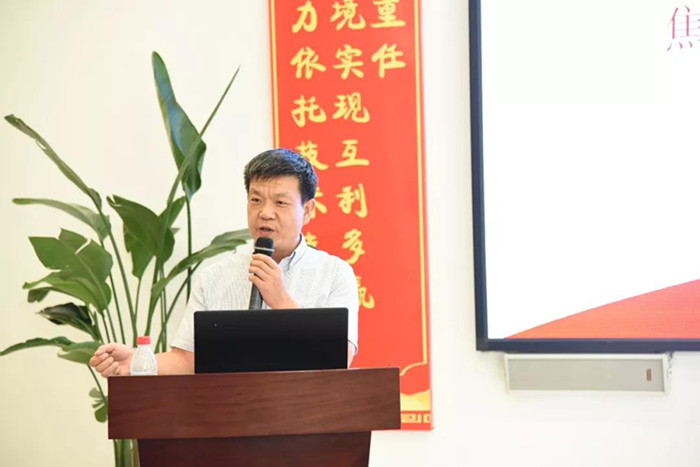 刘志刚.jpg